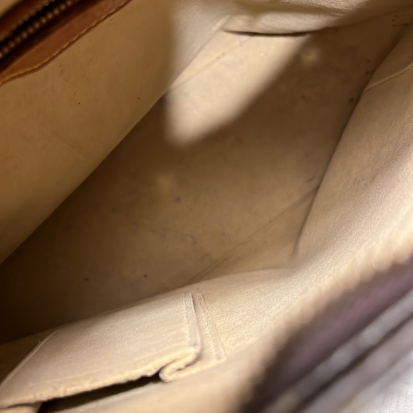 Louis Vuitton GM Loop Bag ~Authentic~ - Picture 8 of 16